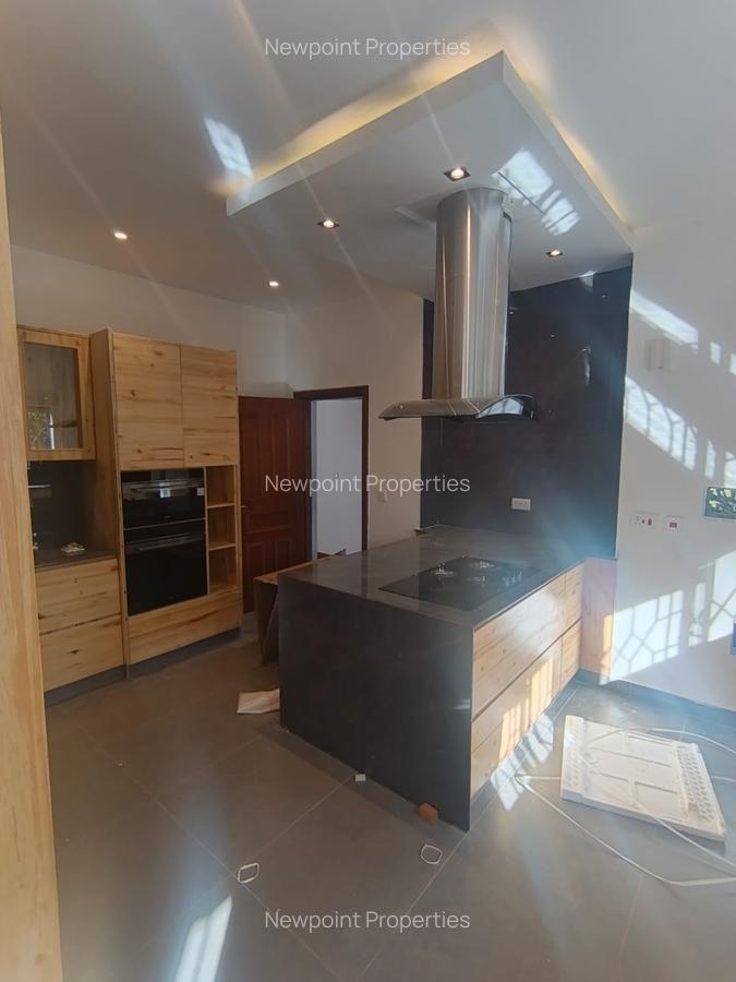 4 Bed Villa with En Suite in Karen - 3