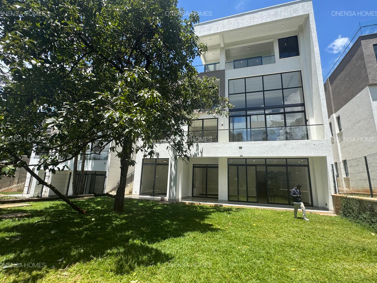 6 Bed Villa with En Suite in Kitisuru - 11