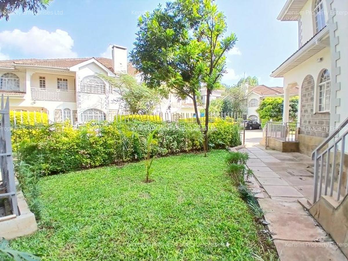 5 Bed Townhouse with En Suite in Lavington - 9