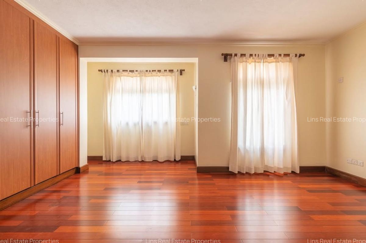 Serviced 3 Bed Apartment with En Suite in Riverside - 7