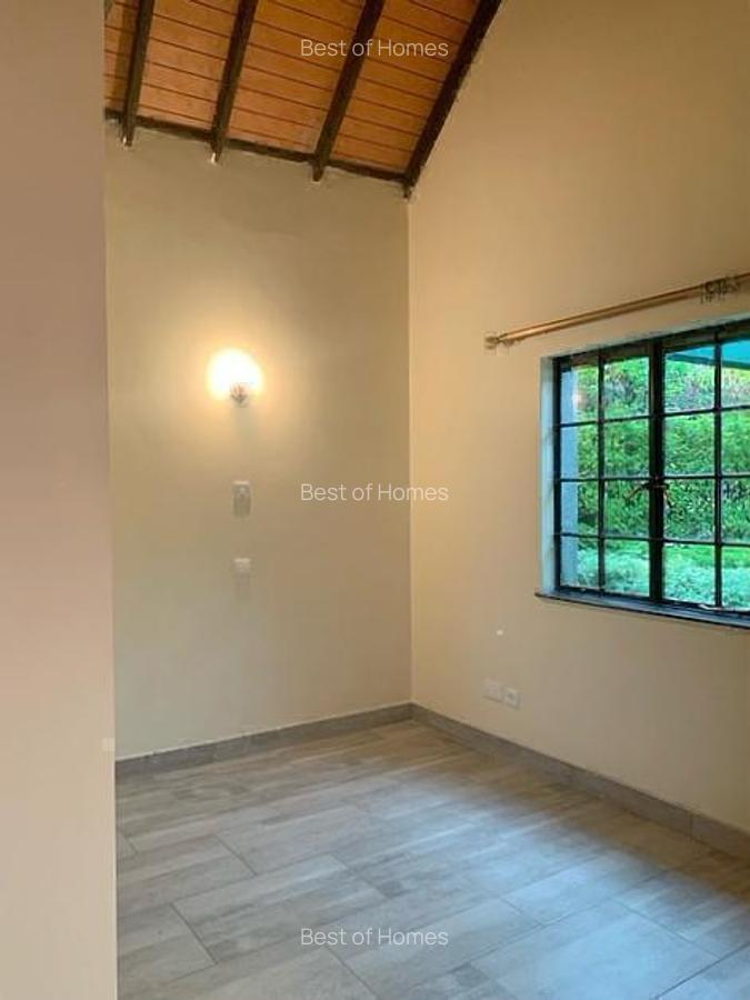 5 Bed Townhouse with En Suite in Lavington - 7