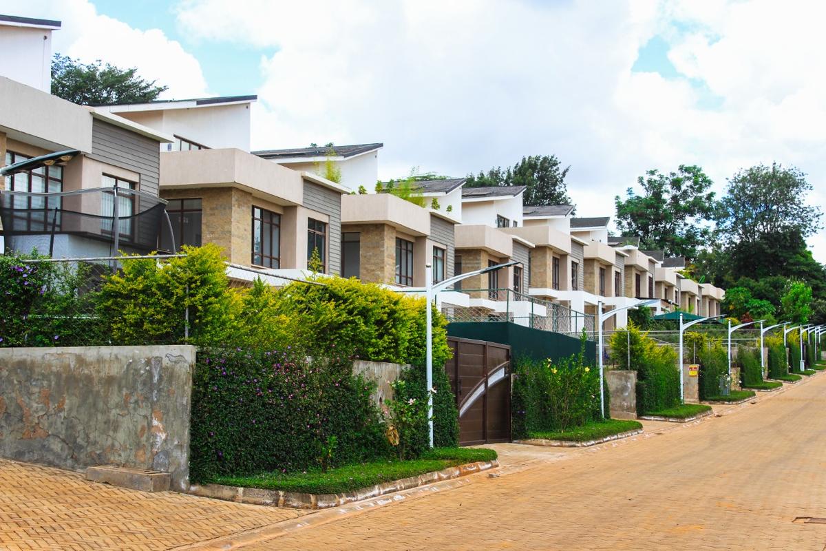 4 Bed Townhouse with En Suite in Kiambu Road - 14