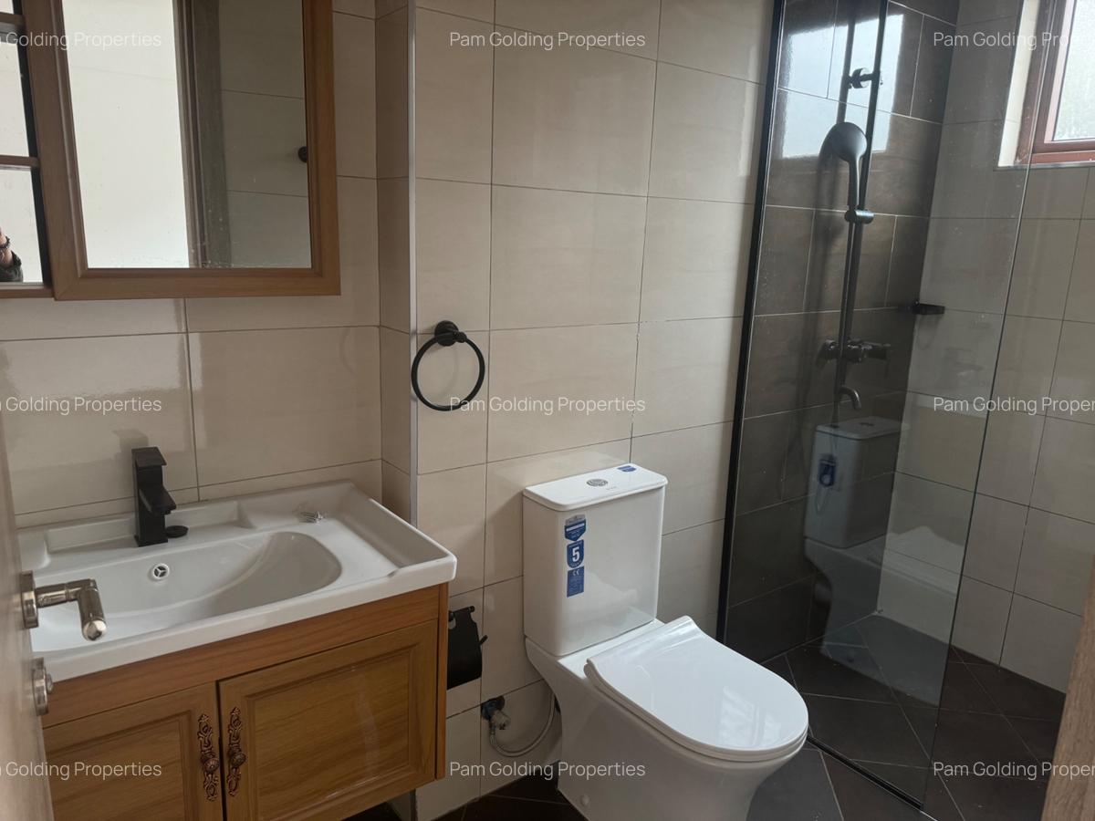 3 Bed Apartment with En Suite in Rhapta Road - 3