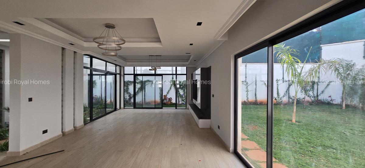 5 Bed Townhouse with En Suite at Lavington Green - 13