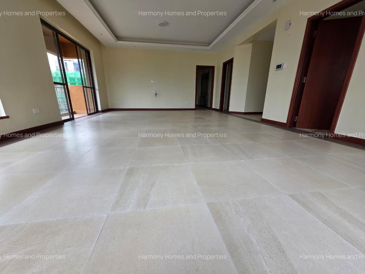 3 Bed Apartment with En Suite in Parklands - 1