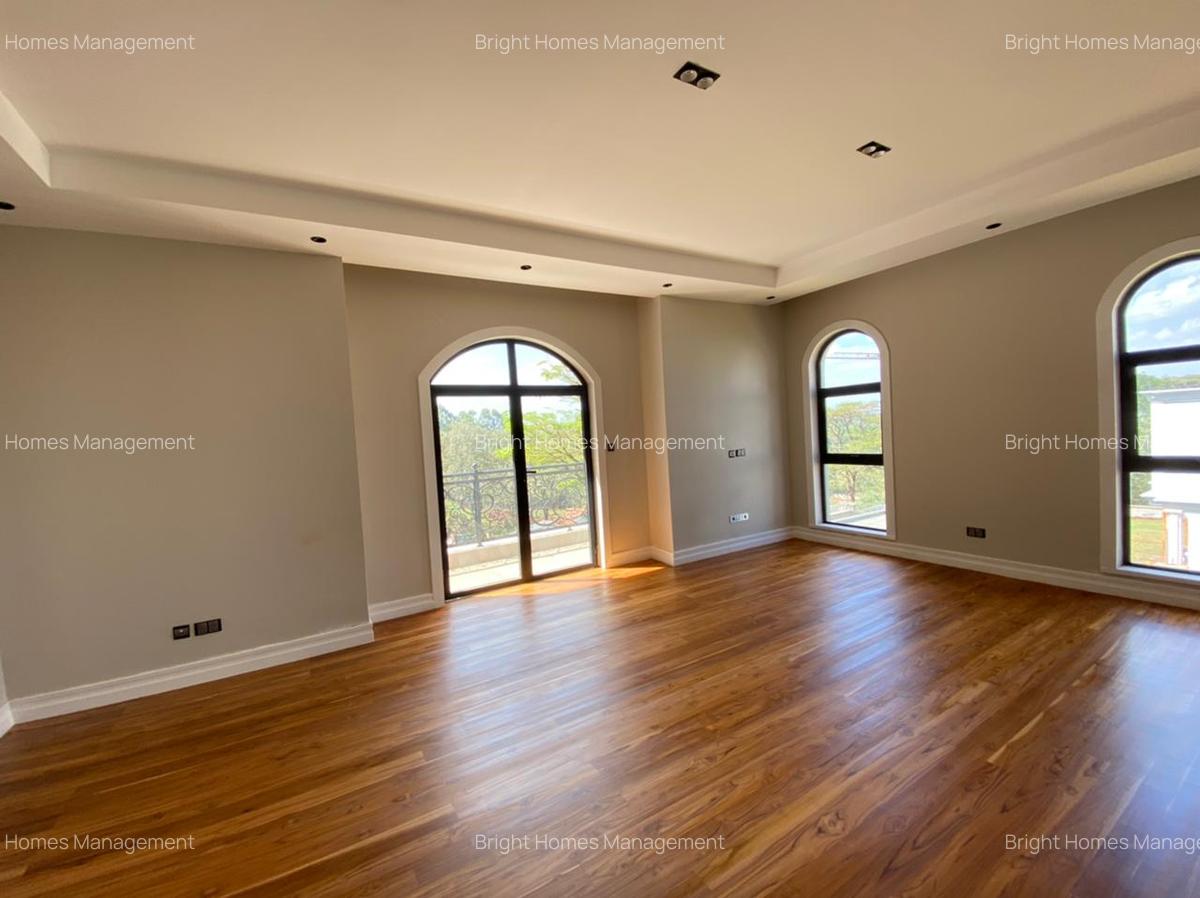 5 Bed Villa with En Suite in Loresho - 11