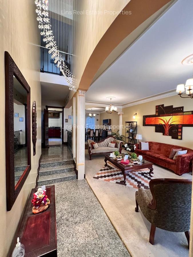 5 Bed Townhouse with En Suite in Westlands Area - 3