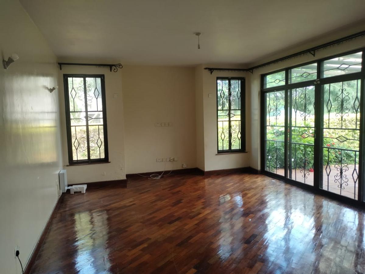 4 Bed Townhouse with En Suite at Muthaiga And Gigiri - 4