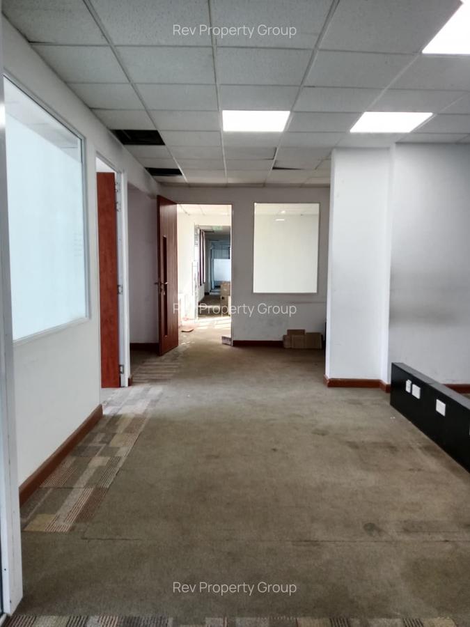 Office with Backup Generator in Kilimani - 8