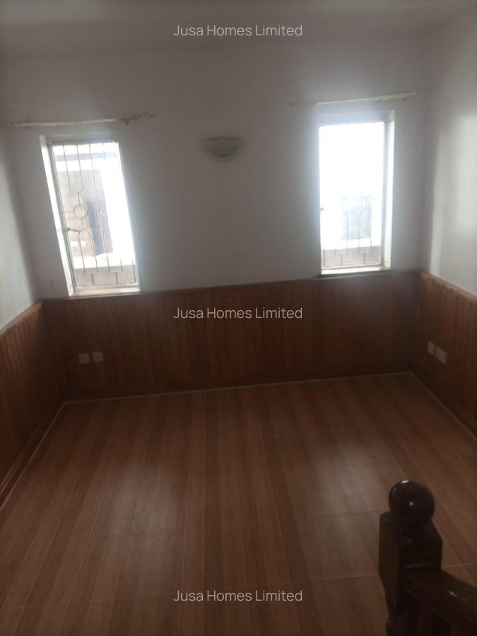 4 Bed Villa in Spring Valley - 11