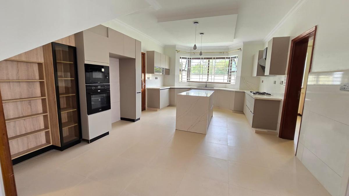 4 Bed House with En Suite in Karen - 10