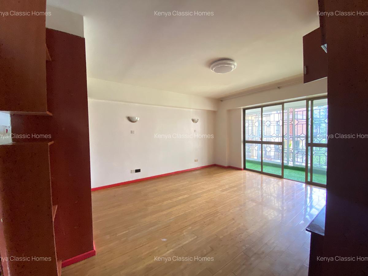 4 Bed Apartment with En Suite at Lvington - 11