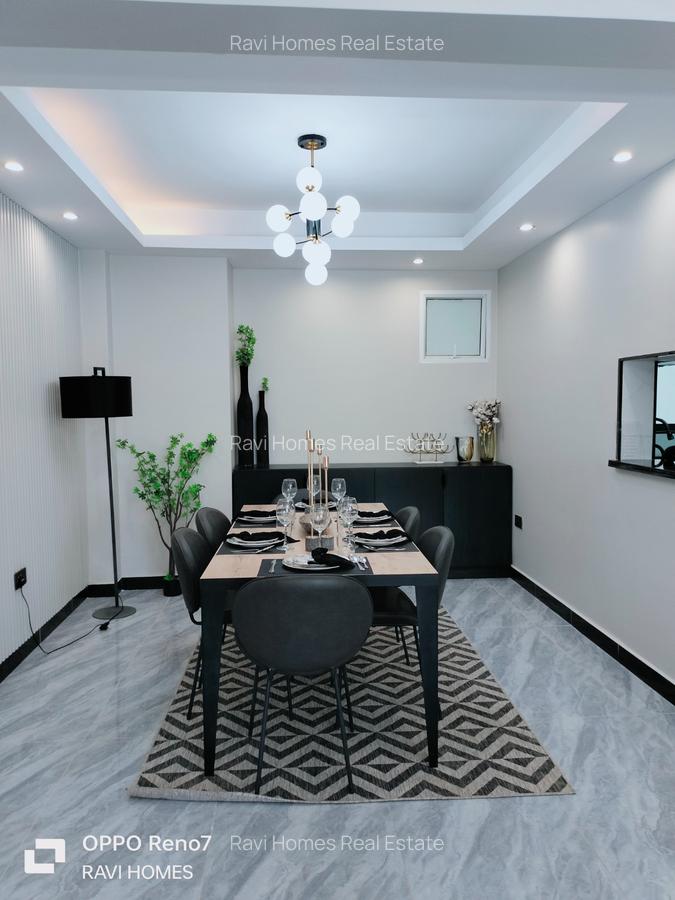 3 Bed Apartment with En Suite in Brookside - 8