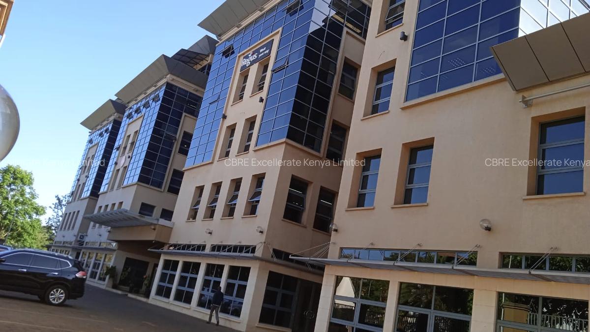 4,500 ft² Office with Backup Generator at United Nation Cresent - 1