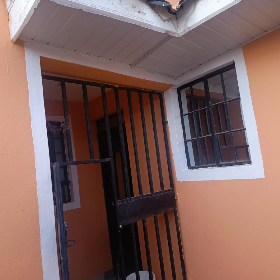 5 Bed Townhouse with En Suite at Kalembe Street - 14