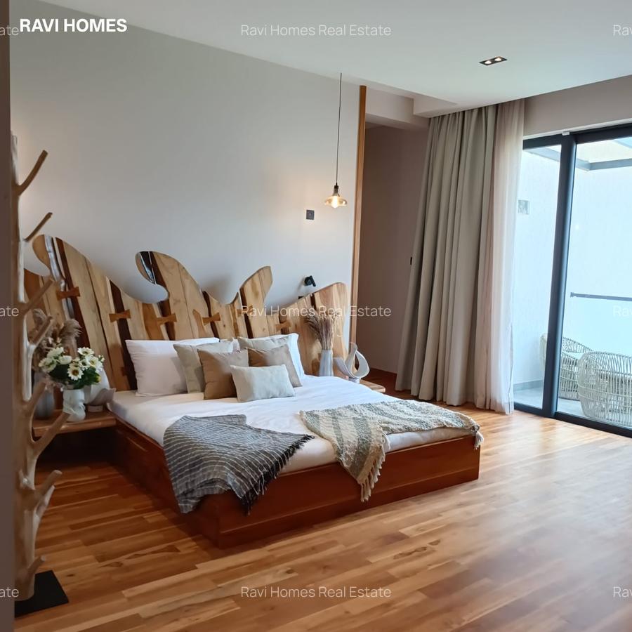 5 Bed Villa with En Suite in Loresho - 2