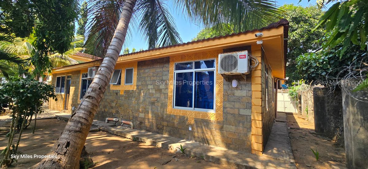 3 Bed House with En Suite at Mtwapa - 8