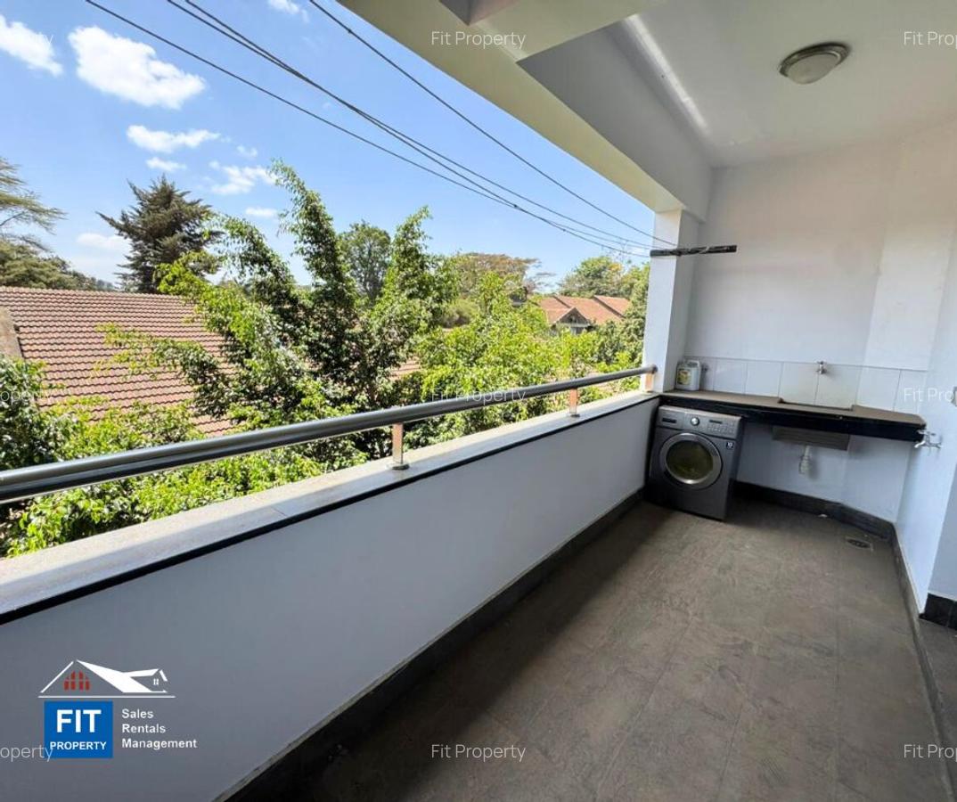 3 Bed Apartment with En Suite at Riverside Grove - 8