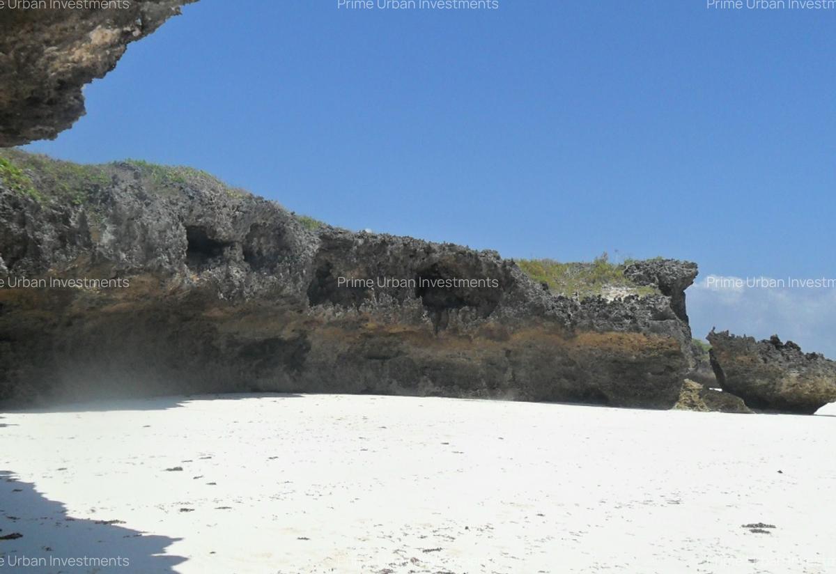 10 ac Land in Kilifi County - 10