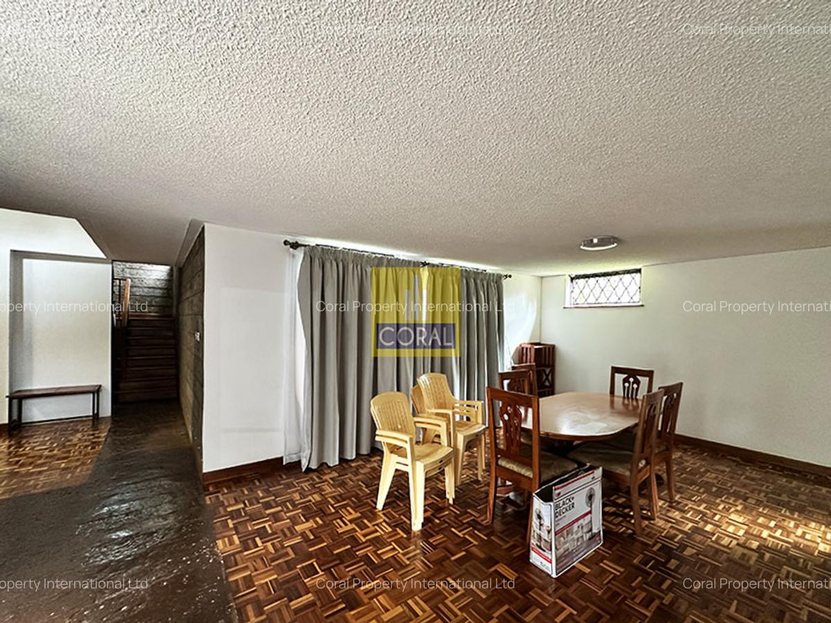 4 Bed House with Swimming Pool in Runda - 3