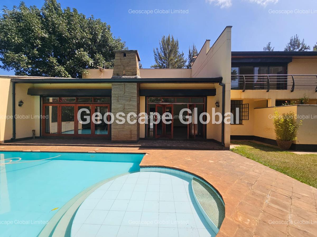 4 Bed House with En Suite in Runda - 16