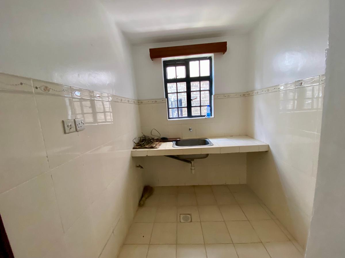 4 Bed Townhouse with En Suite in Lavington - 8