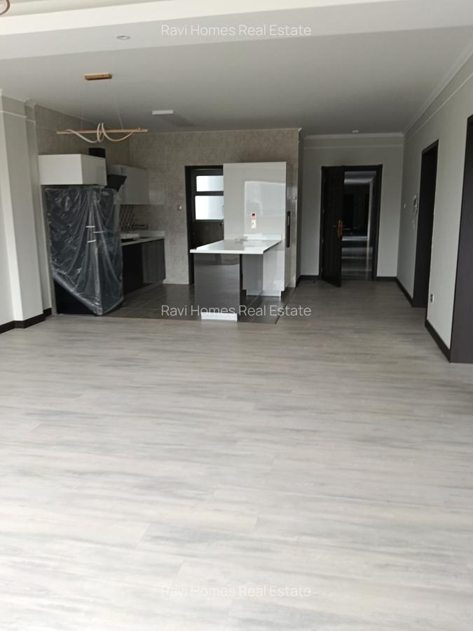 2 Bed Apartment with En Suite at Riverside Along Riverside Drive. - 6