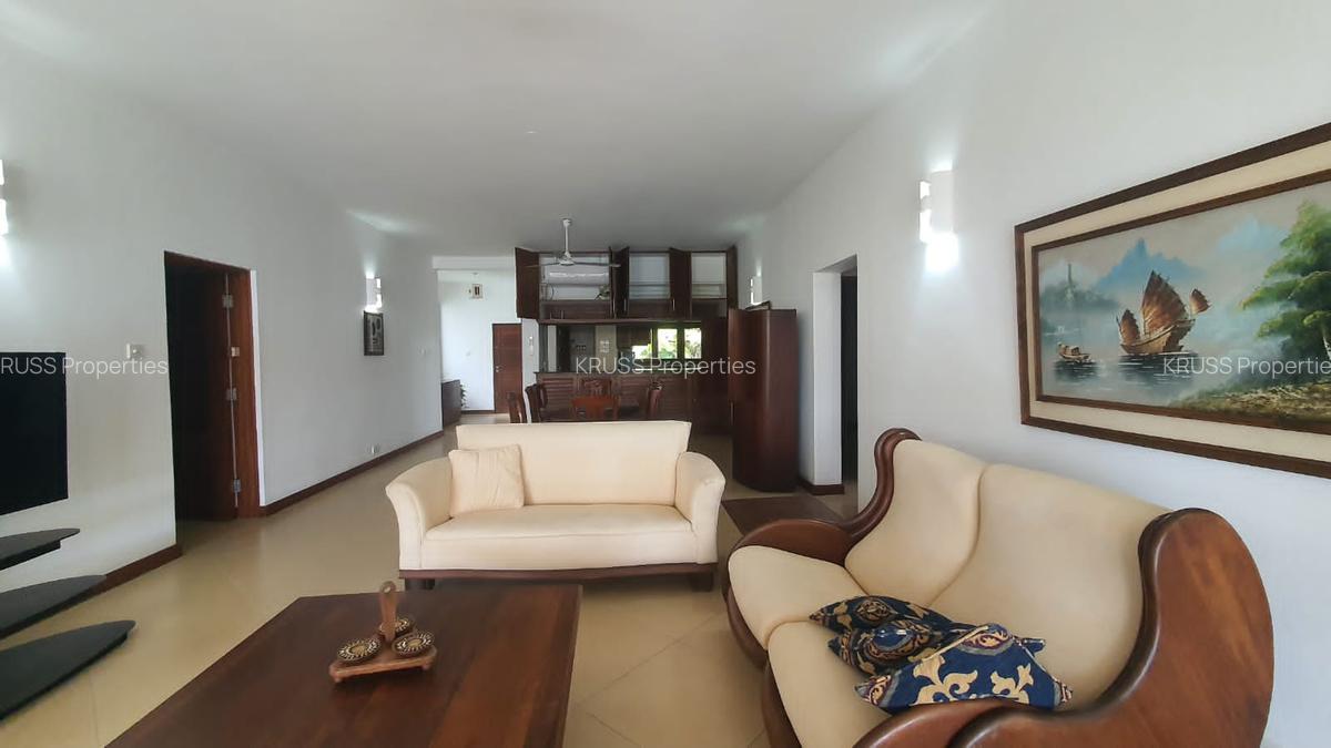 Serviced 3 Bed Apartment with En Suite at Ar156 - 11