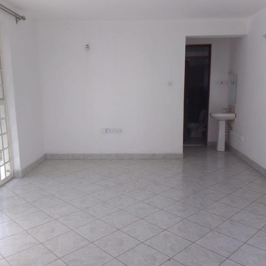 1 Bed Apartment with En Suite in Kilimani - 3