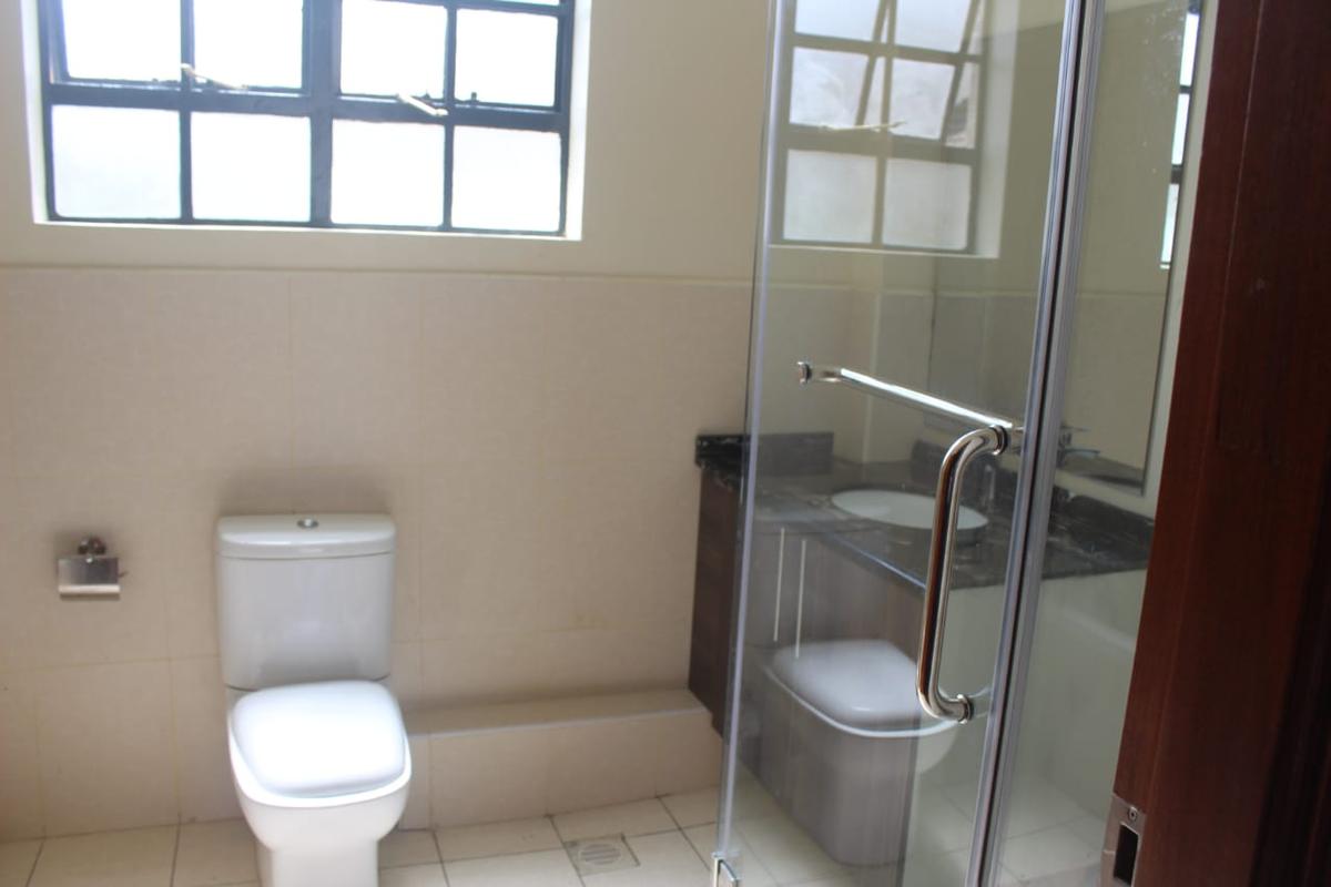 4 Bed Villa with En Suite in Kiambu Road - 12