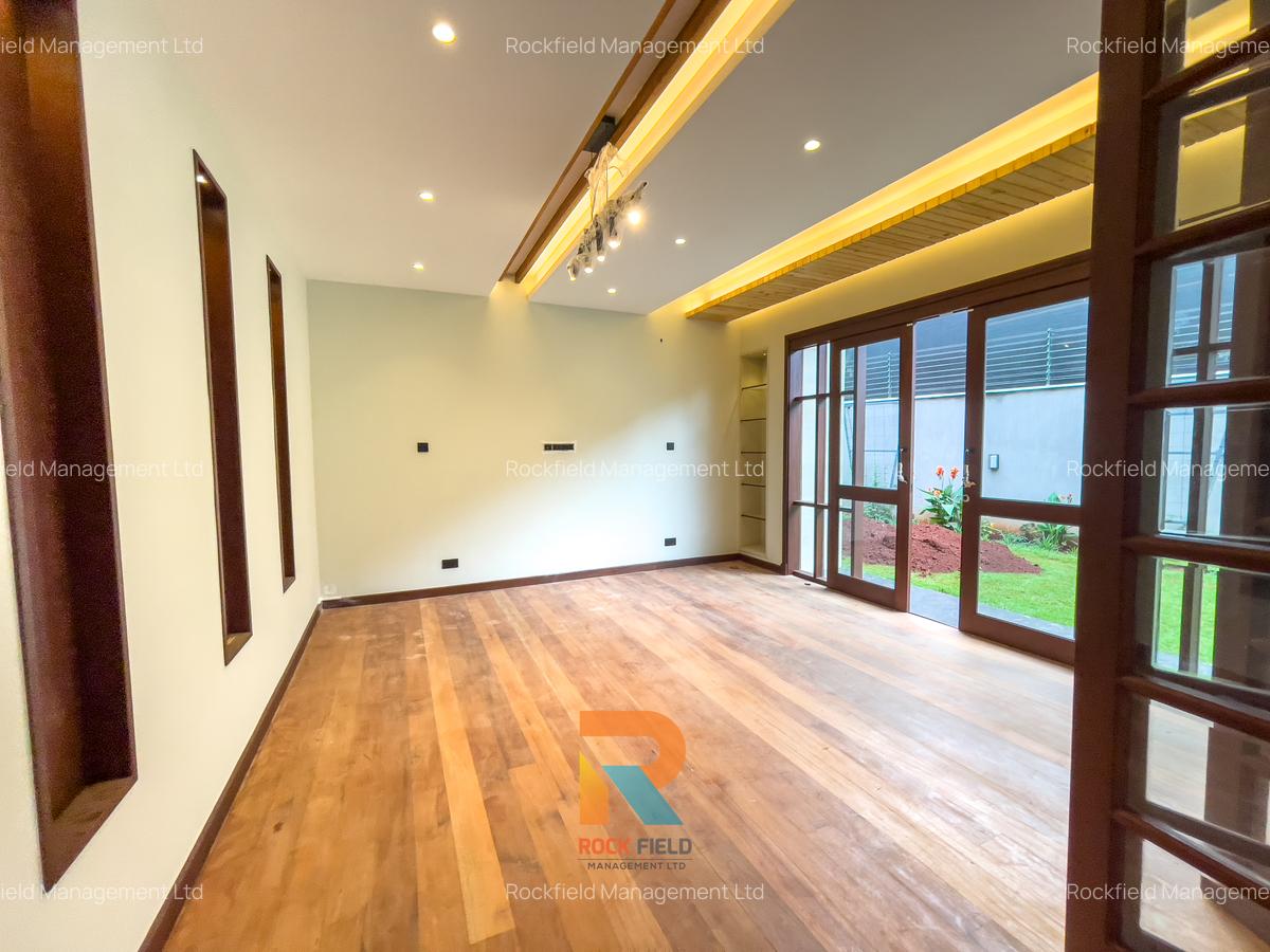 4 Bed House with En Suite in Runda - 6