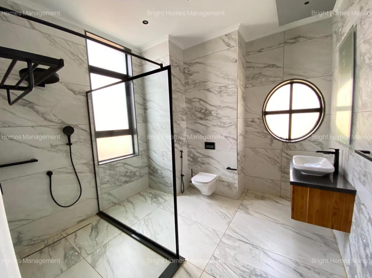 5 Bed Villa with En Suite in Loresho - 18