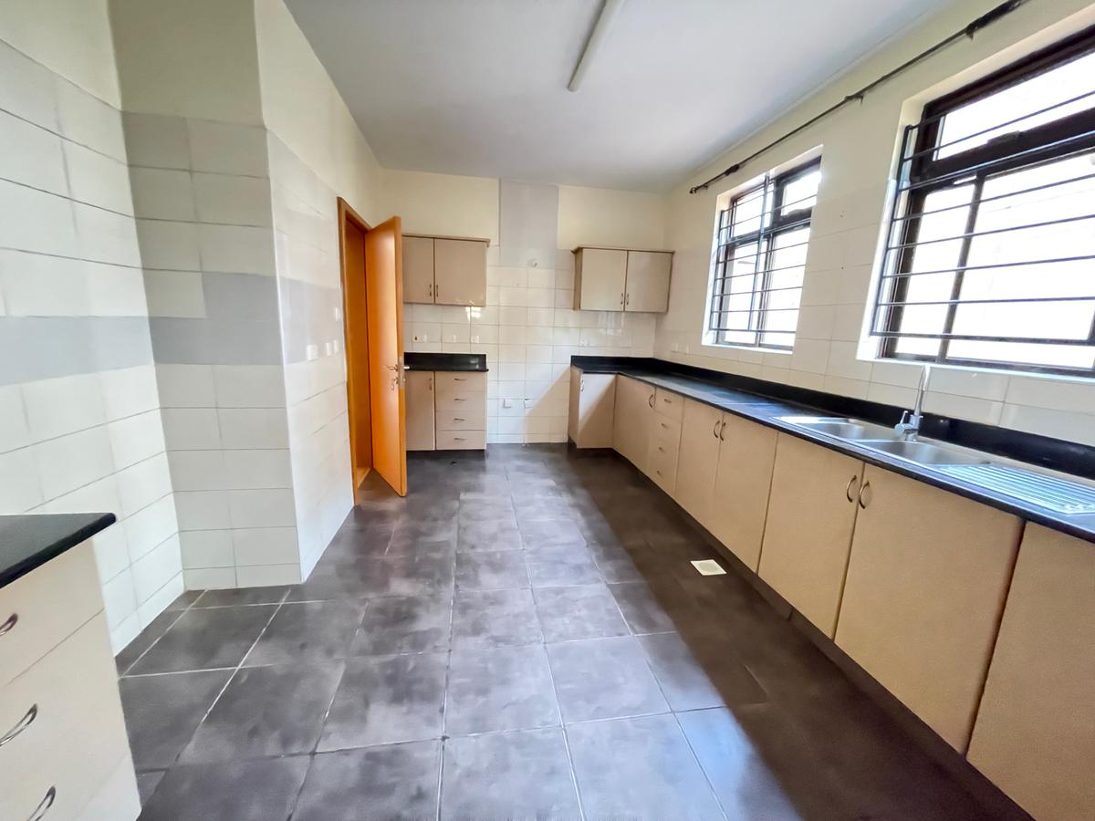 5 Bed Townhouse in Lavington - 12