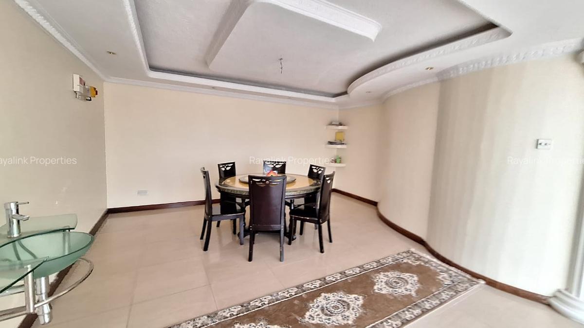 4 Bed Townhouse with En Suite at Kyuna - 11