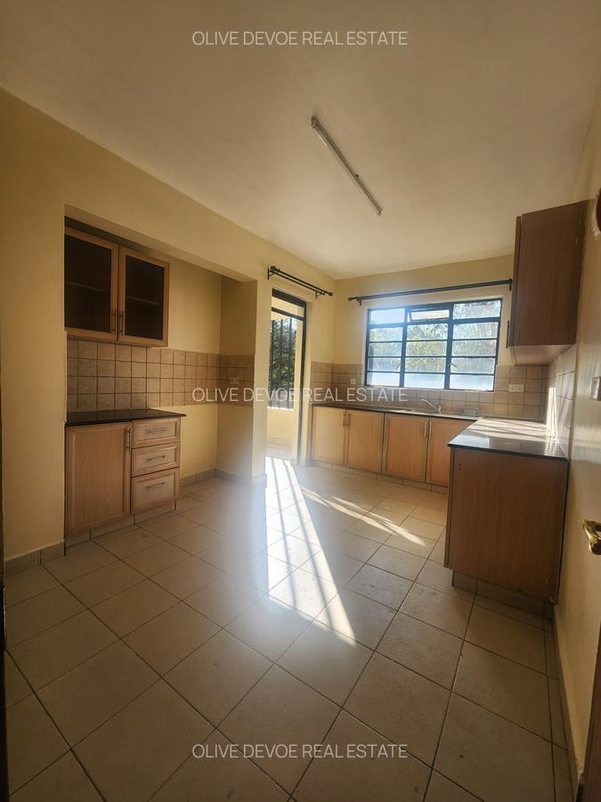 3 Bed Apartment with En Suite in Kilimani - 5