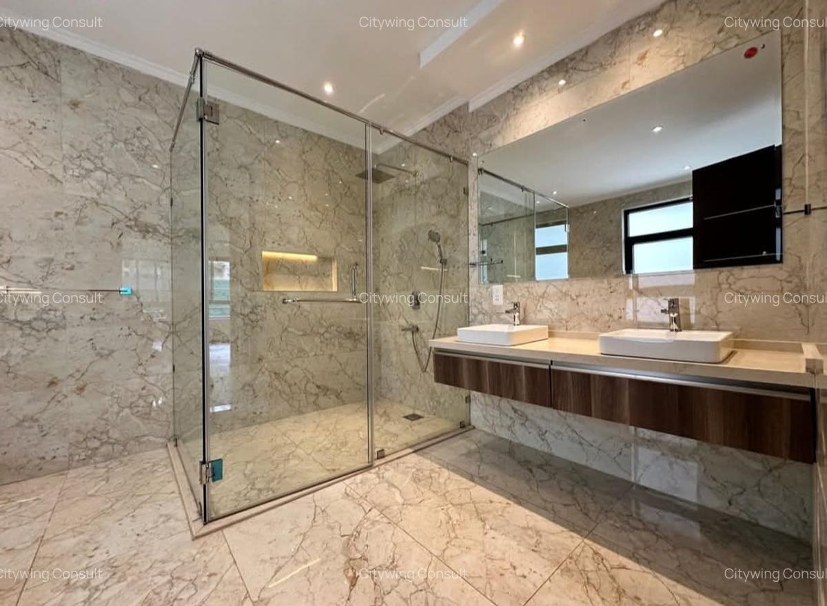 5 Bed Townhouse with En Suite at Peponi Road - 19