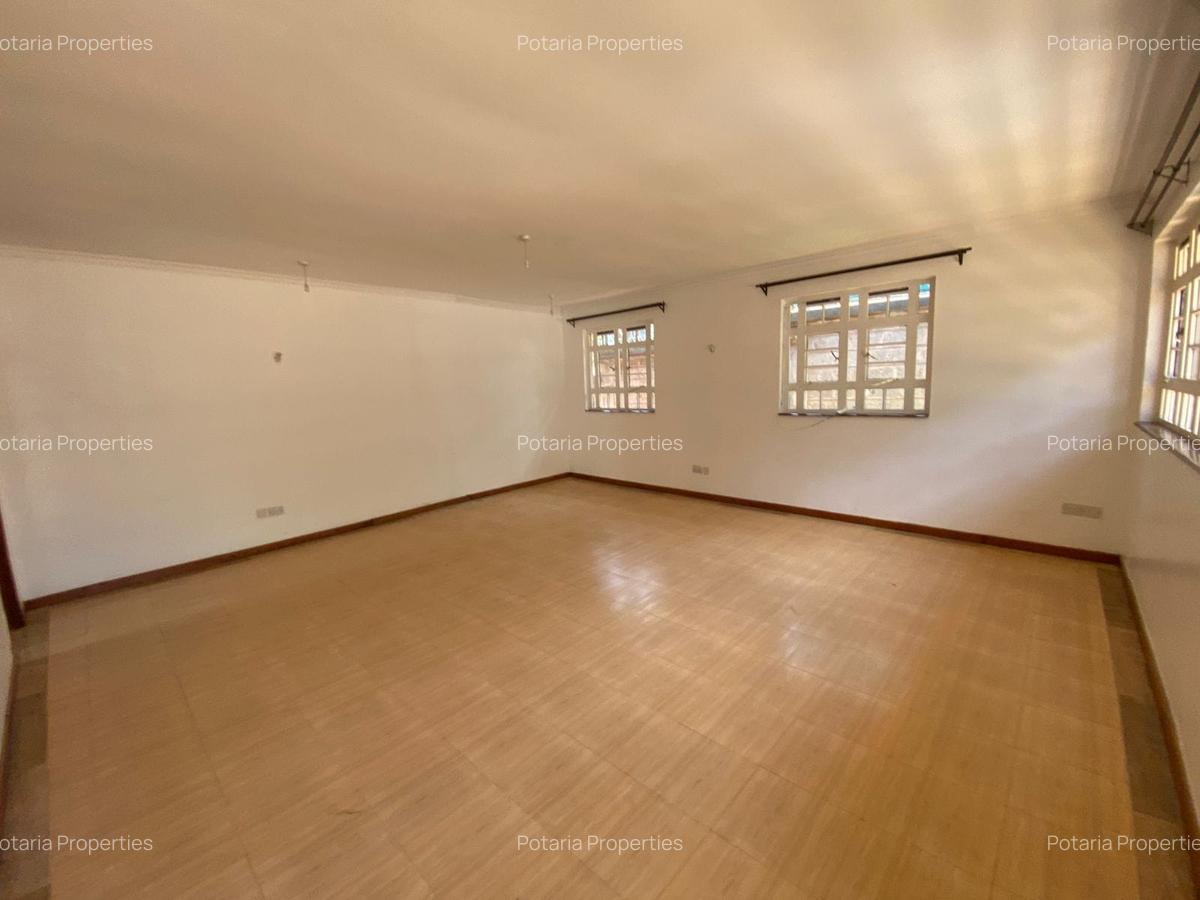 2 Bed House with En Suite in Runda - 2