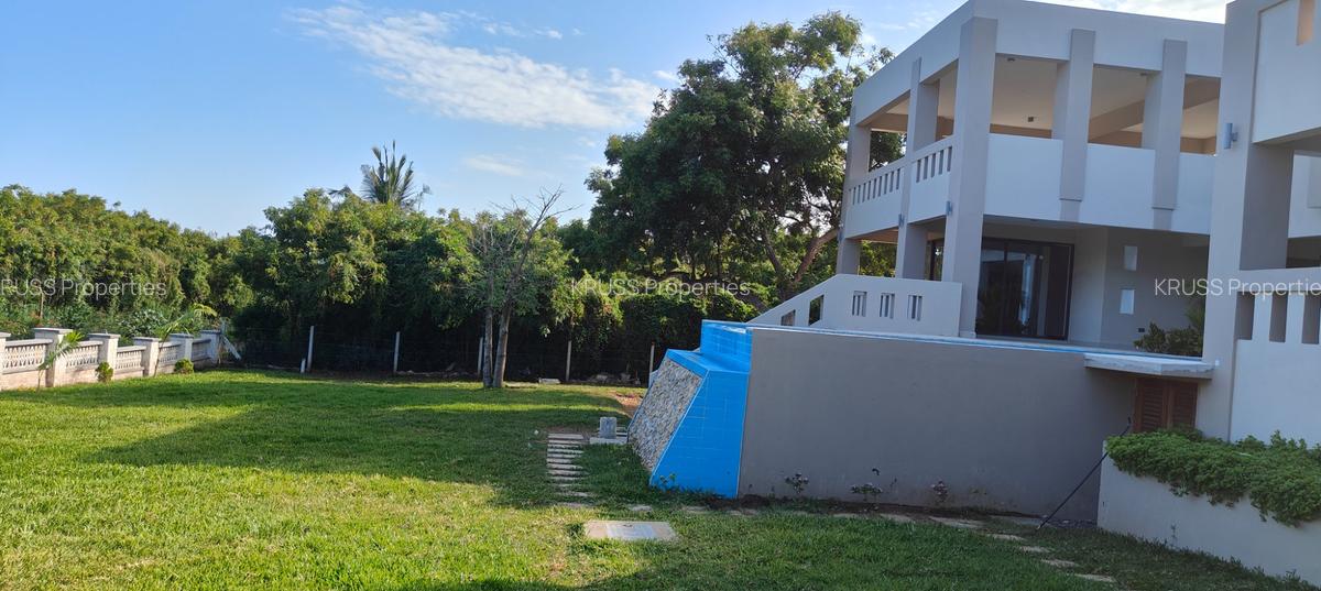 5 Bed House with En Suite in Vipingo - 4