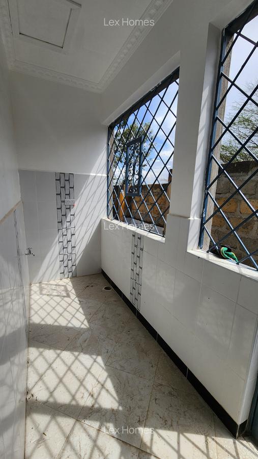 4 Bed House with En Suite at Rimpa Road - 8