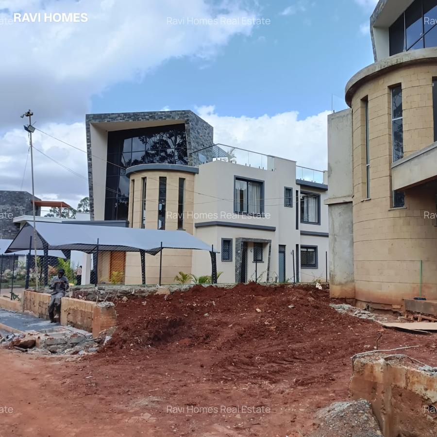 5 Bed Villa with En Suite in Loresho - 3