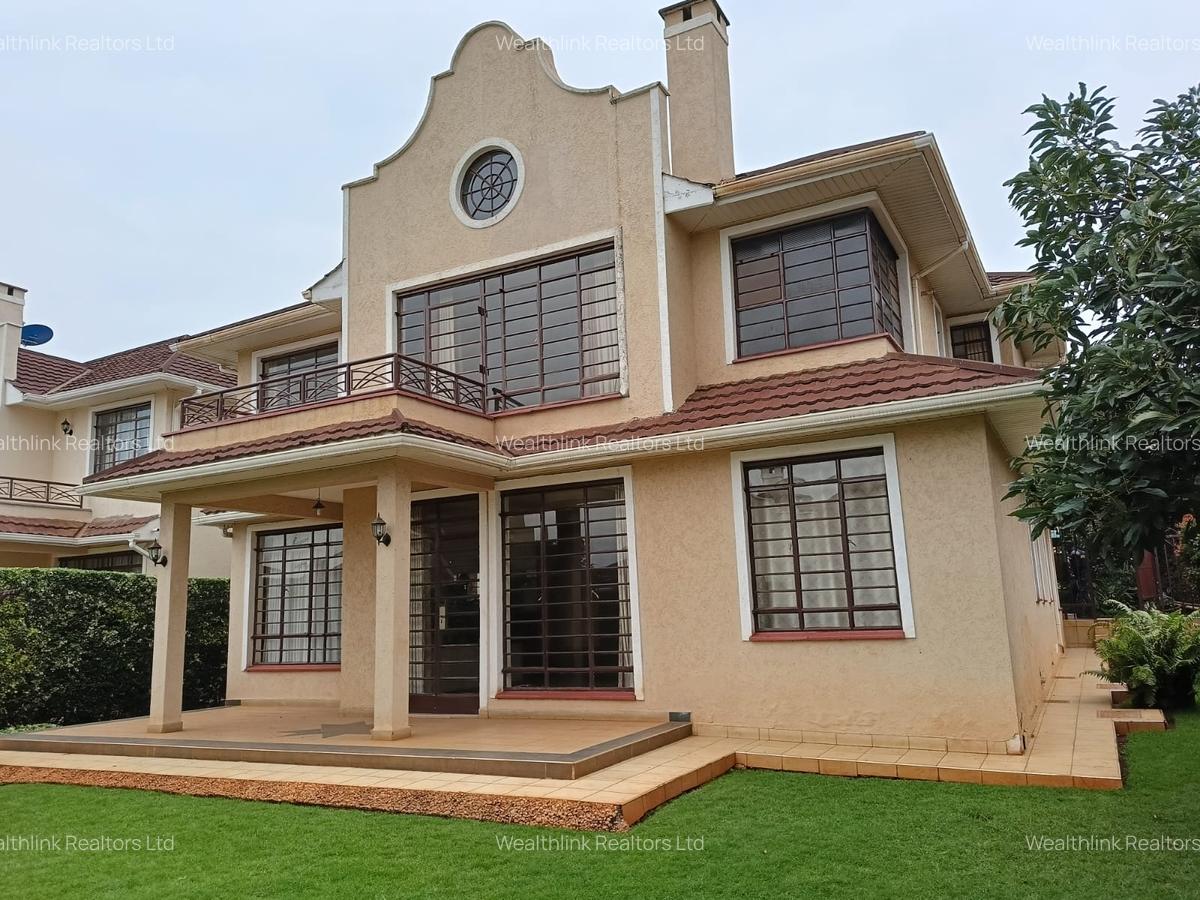 4 Bed Townhouse with En Suite at Runda Ridge Homes - 11