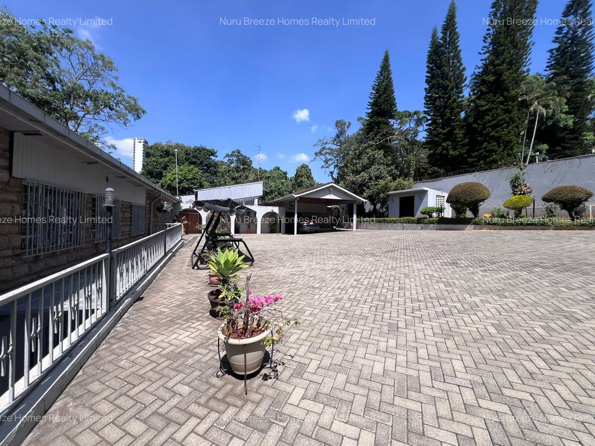 4 Bed House with En Suite in Muthaiga - 1