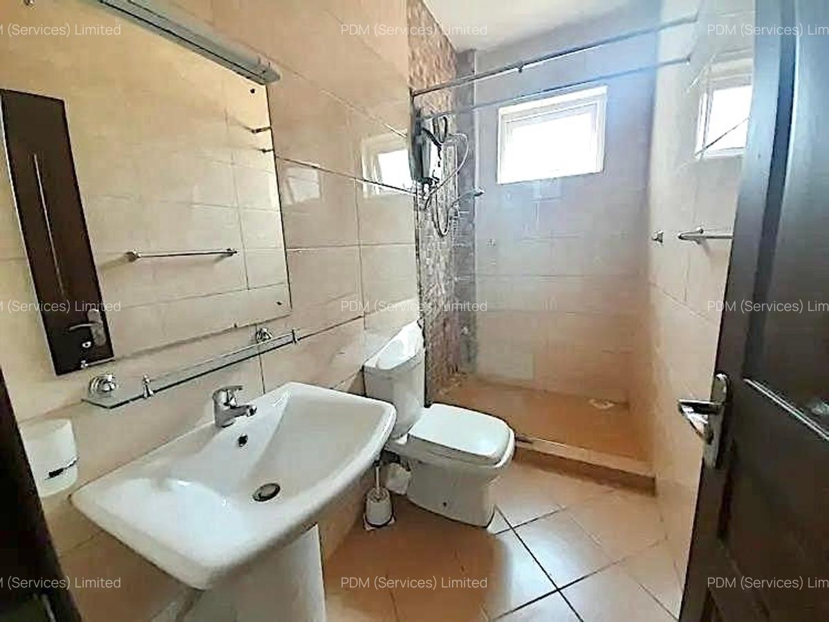 2 Bed Apartment with En Suite in Brookside - 6
