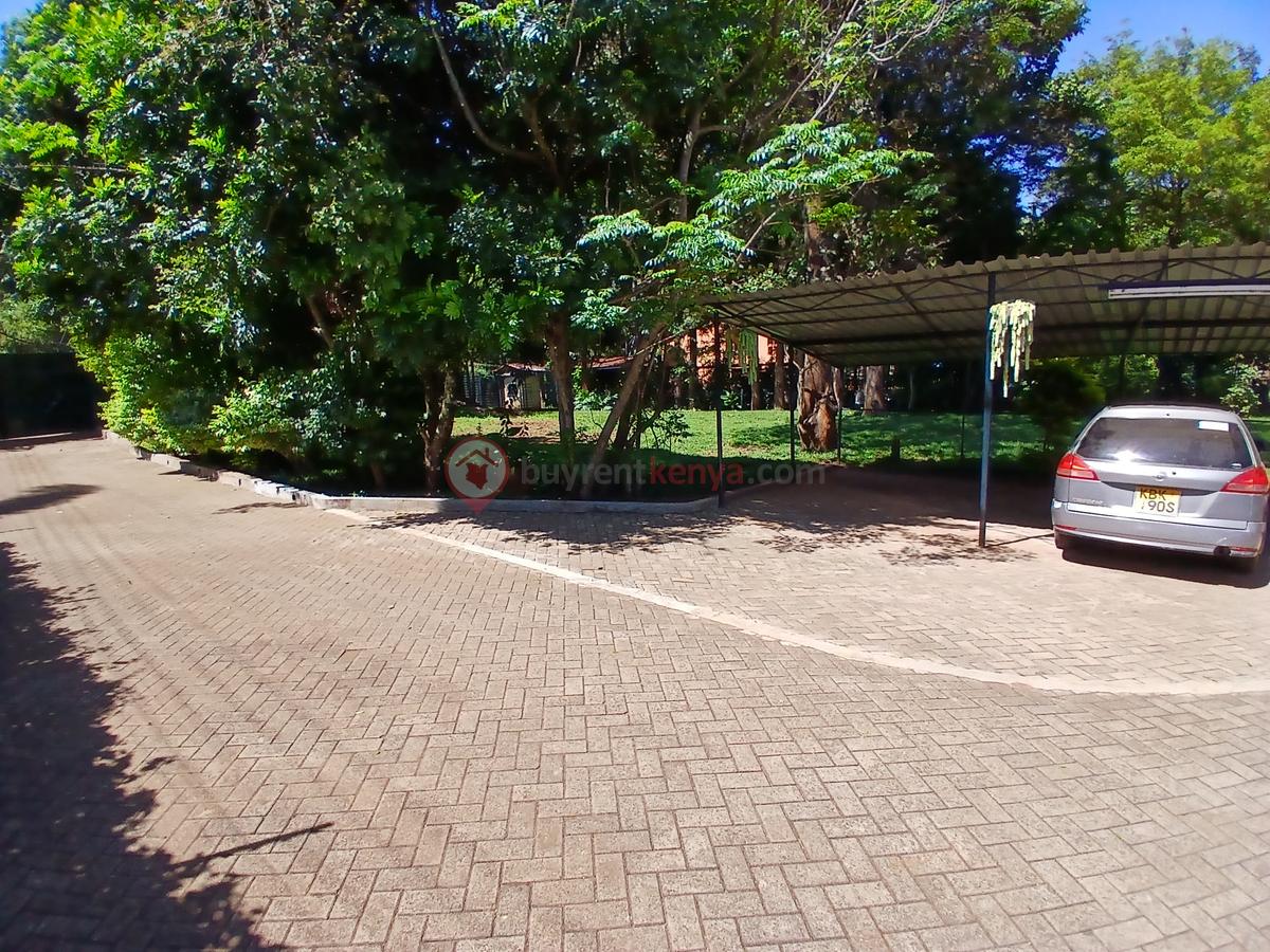 4 Bed House with En Suite in Karen - 2