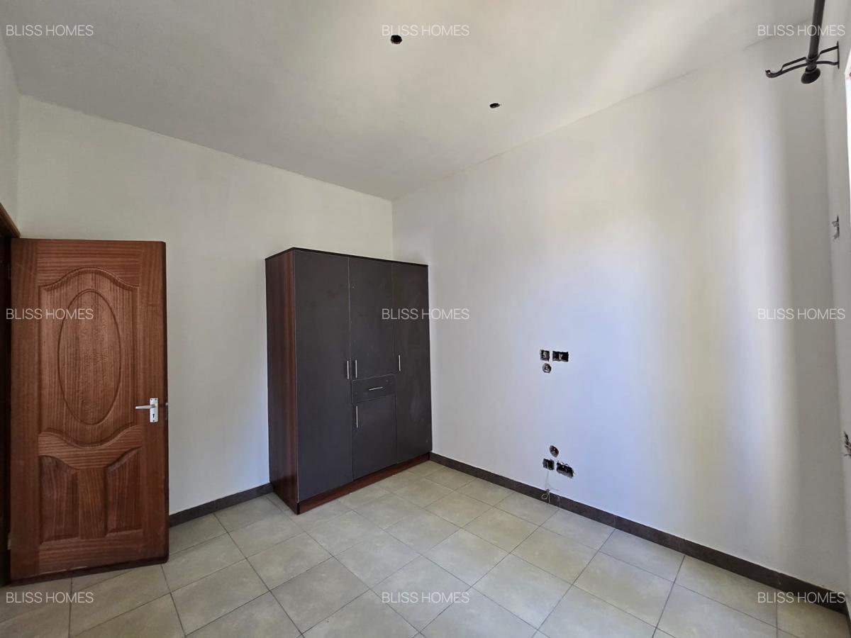 2 Bed Apartment with En Suite at Mtambo Road - 7