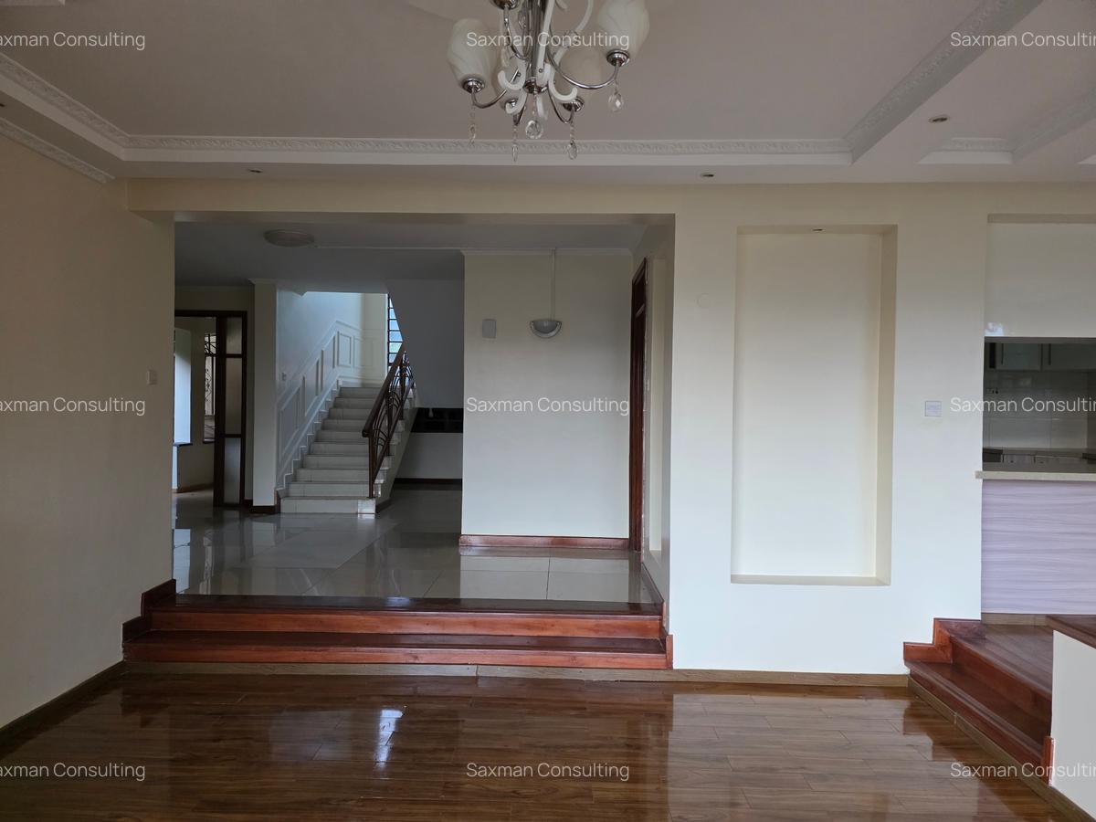 4 Bed Villa with En Suite in Runda - 13