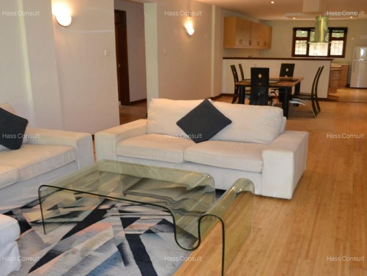 3 Bed Apartment with En Suite in Riverside - 3