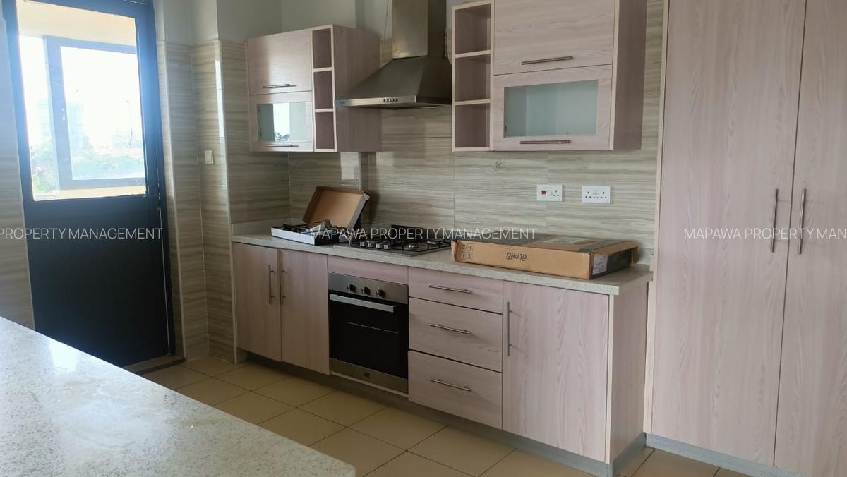 Serviced 4 Bed Apartment with En Suite in Brookside - 2