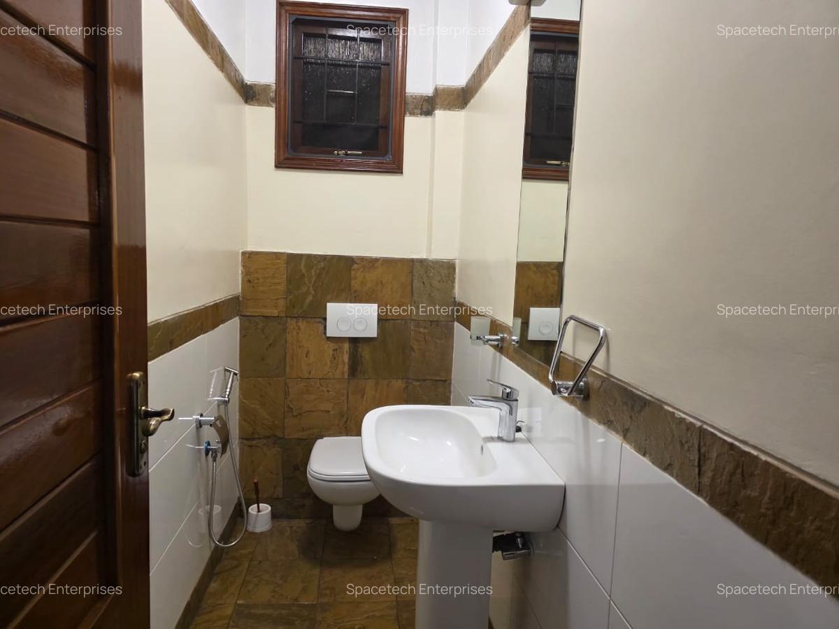 3 Bed Apartment with En Suite in Riverside - 19