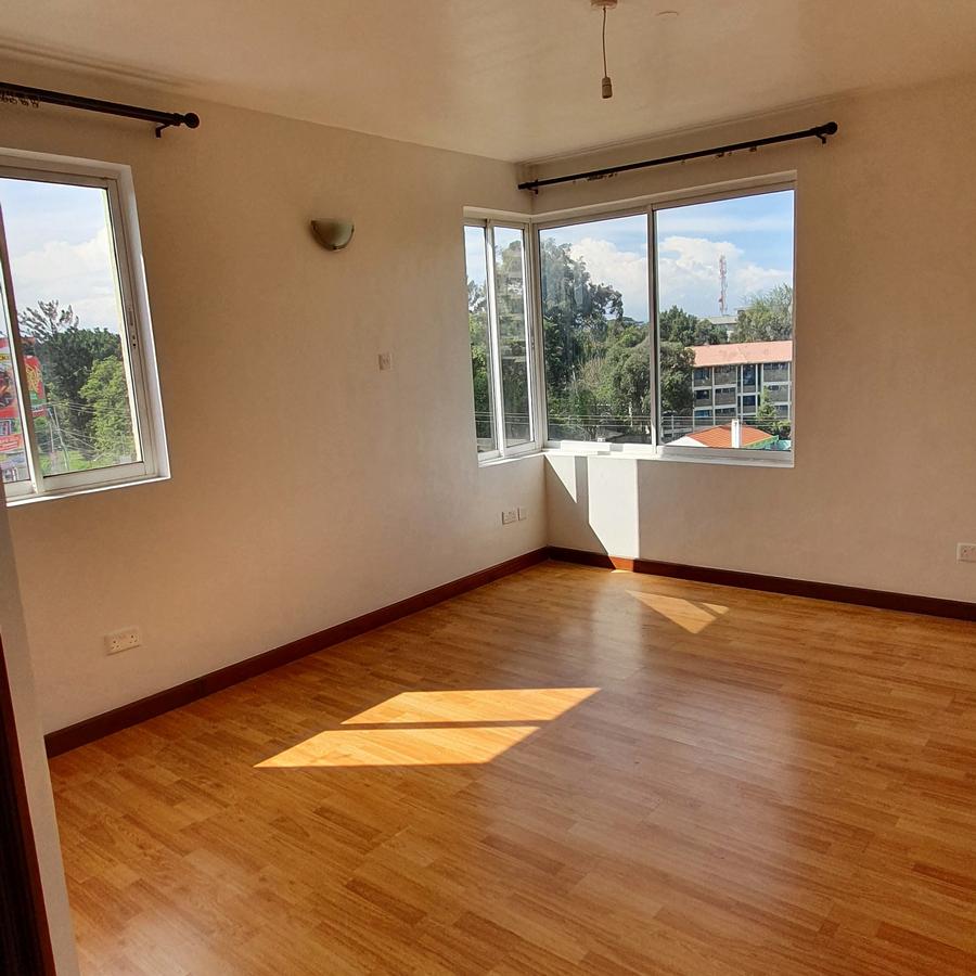 2 Bed Apartment with En Suite at Lavington - 14